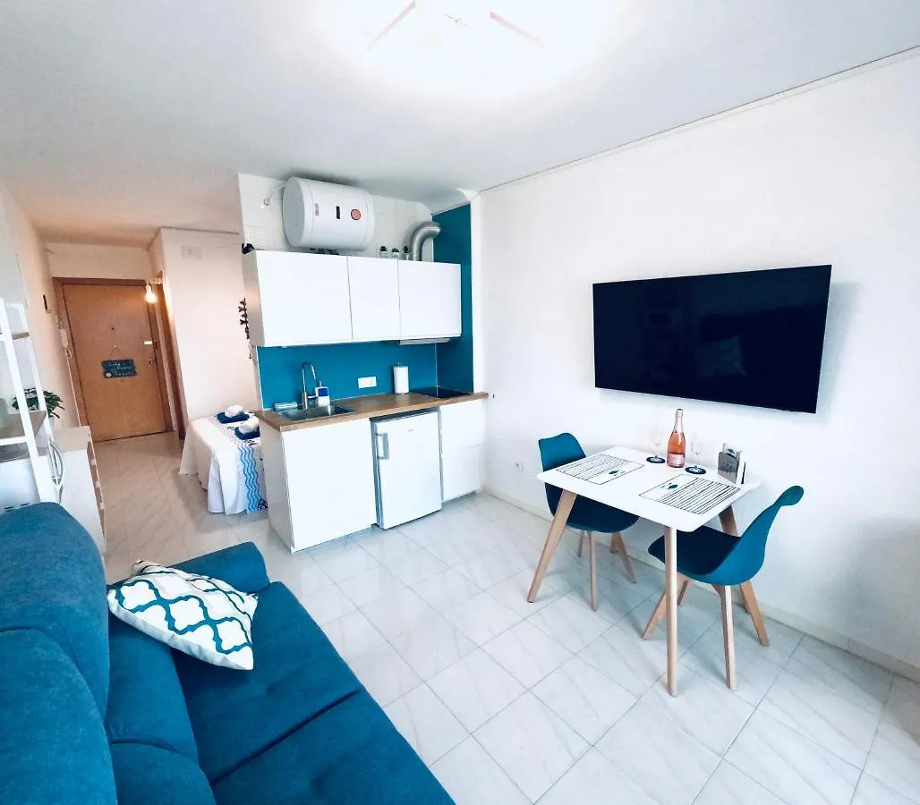 Face A La Mer - Vue Epique, Climatisation, Wifi, Draps Inclus Empuriabrava